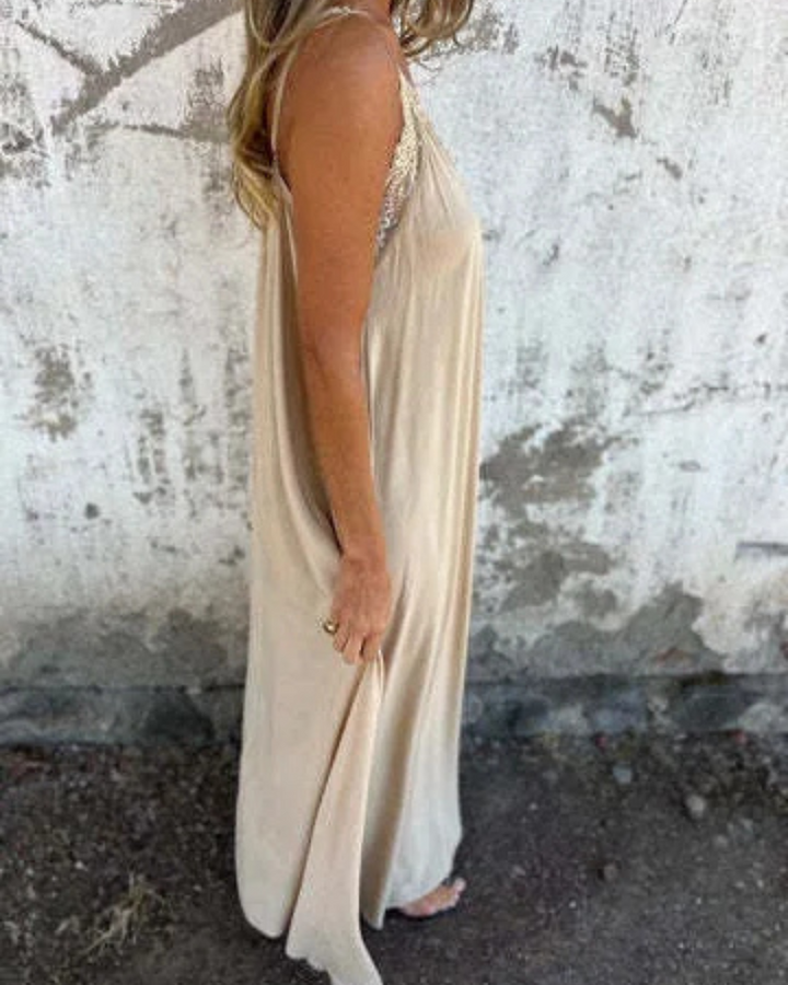 VANARA - ELEGANT LACE TRIM DRESS